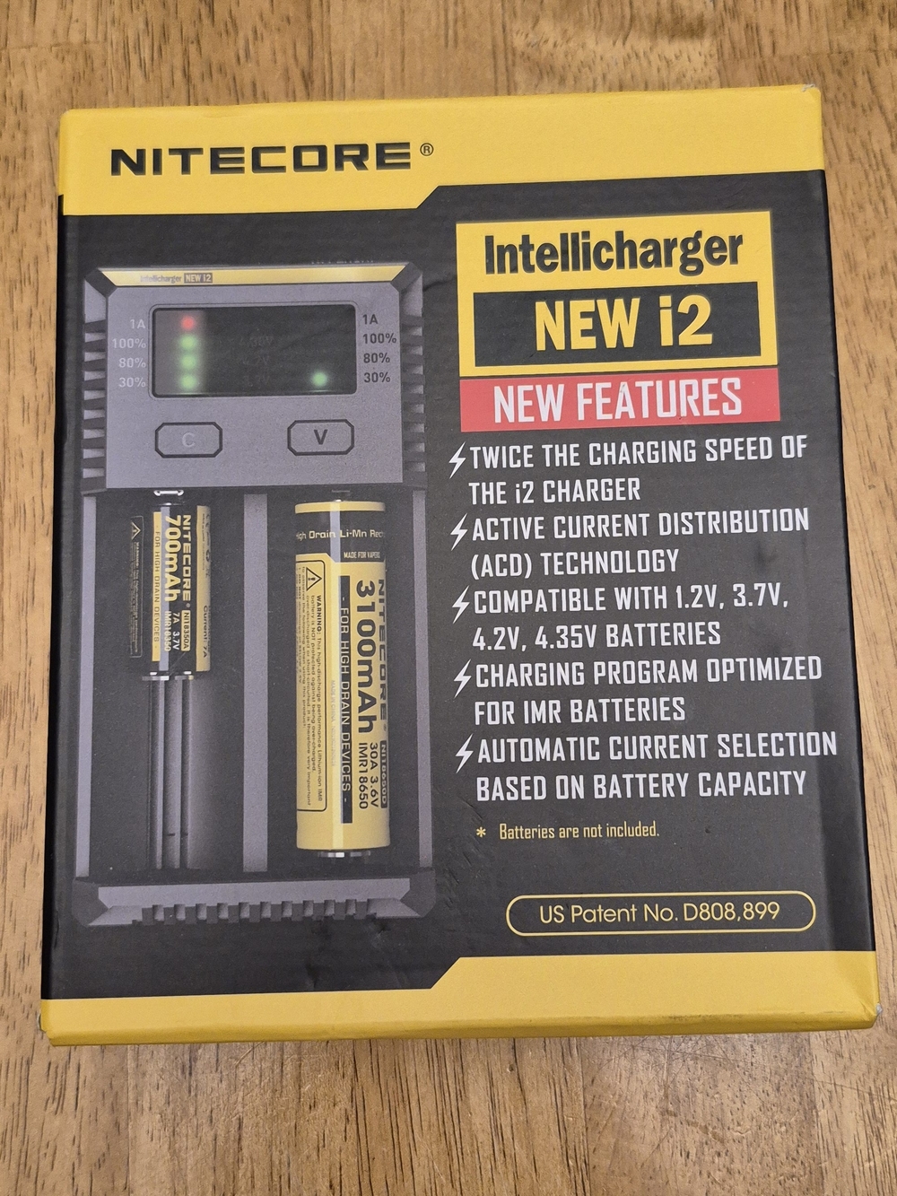 Nitecore Intellicharger NEW i2 Battery Charger Batteries NOT INCLUDED NIB